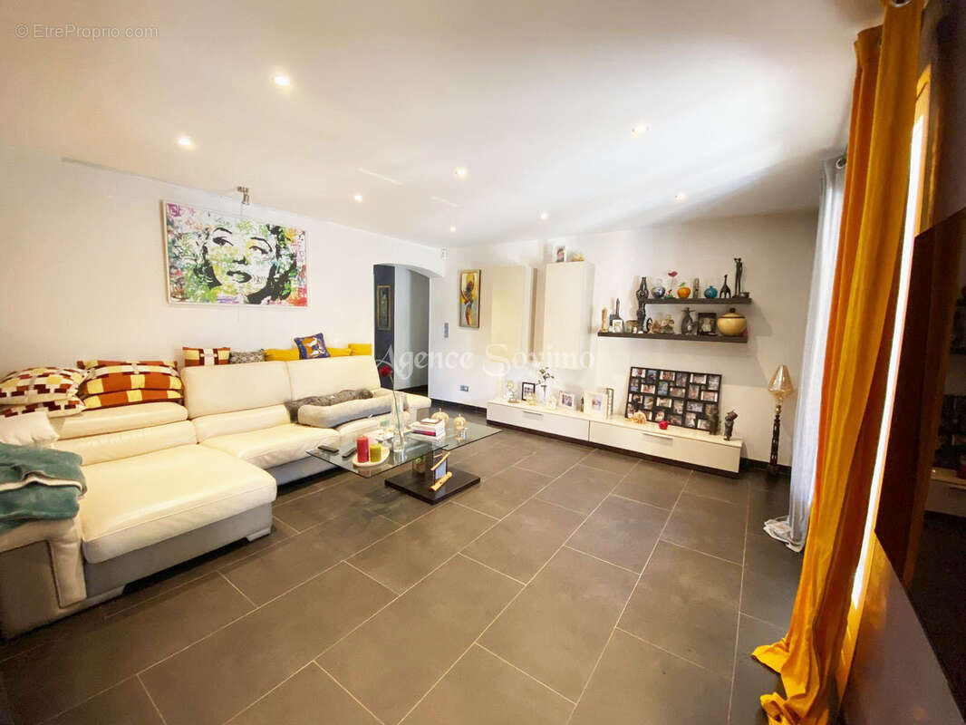 Maison à MOUGINS