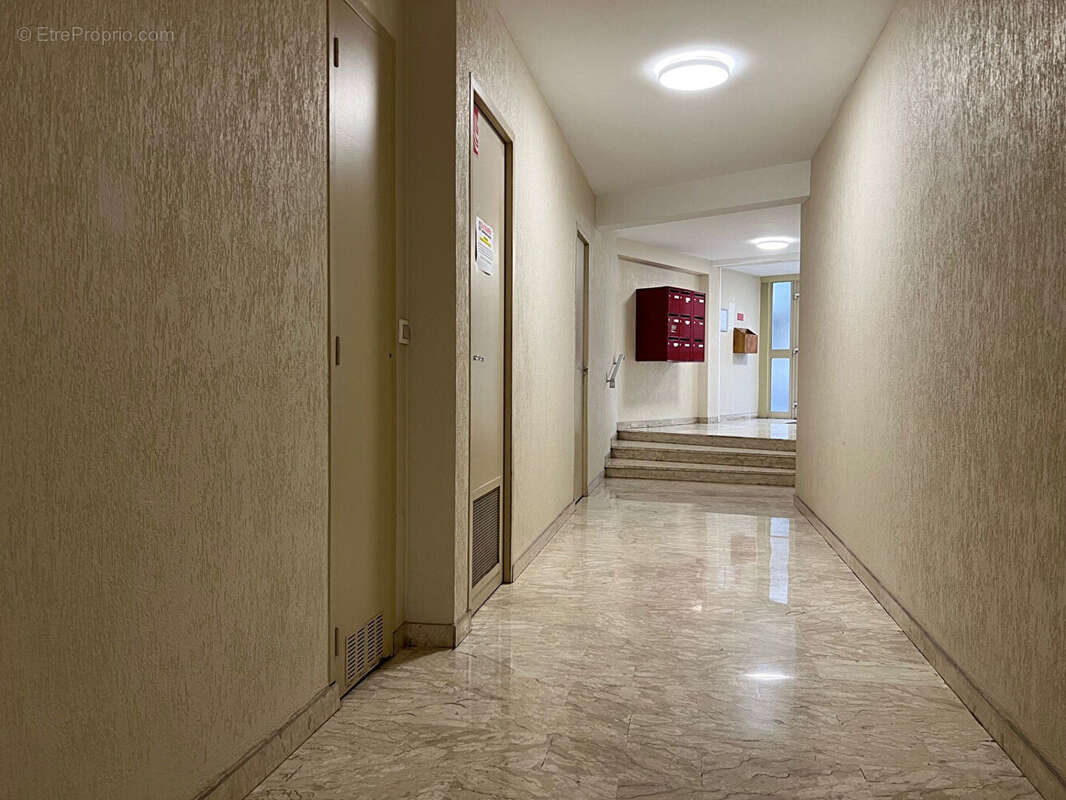 Appartement à HYERES