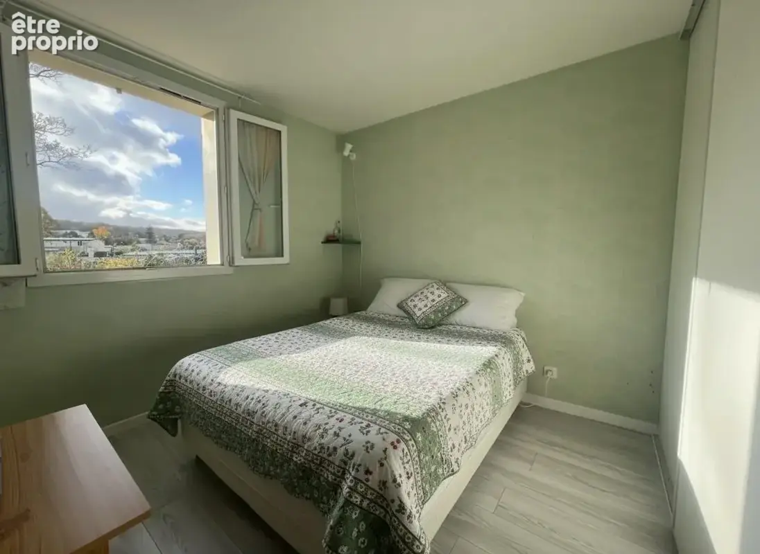 chambre avec placard