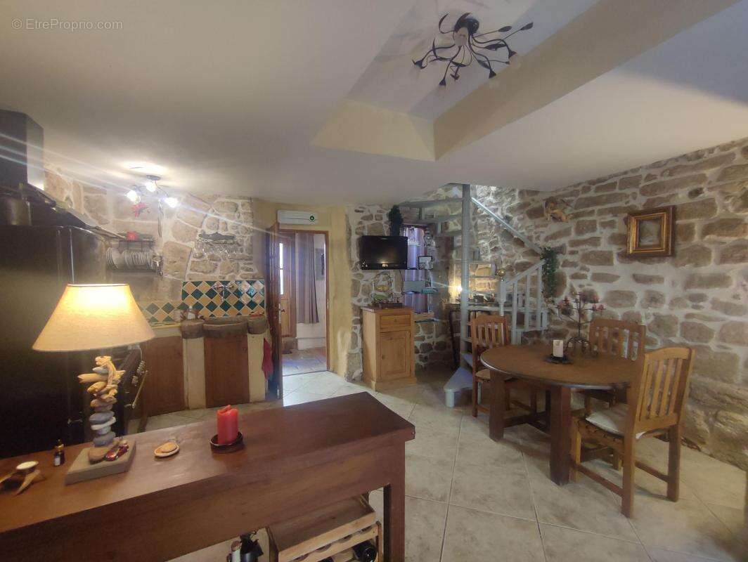 Maison à CAZOULS-D&#039;HERAULT