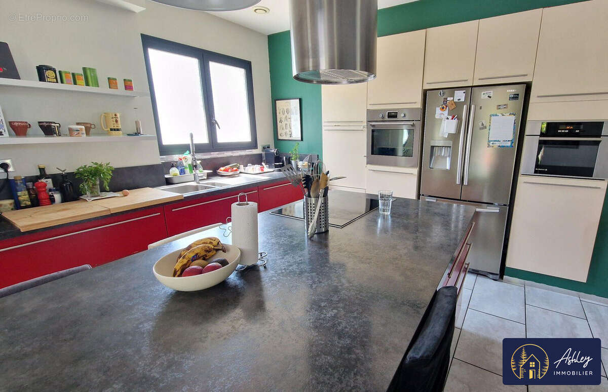 Maison 6 pièces BORT-LES-ORGUES - Maison à BORT-LES-ORGUES