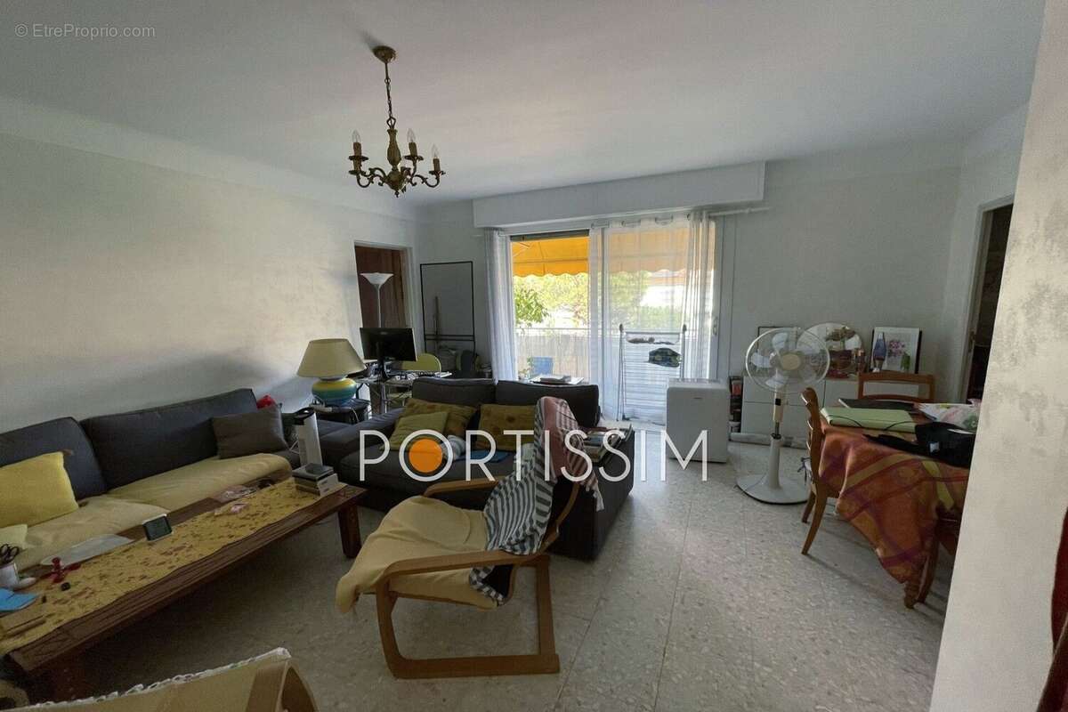 Appartement 80 m² à Le Cannet  - photo 3