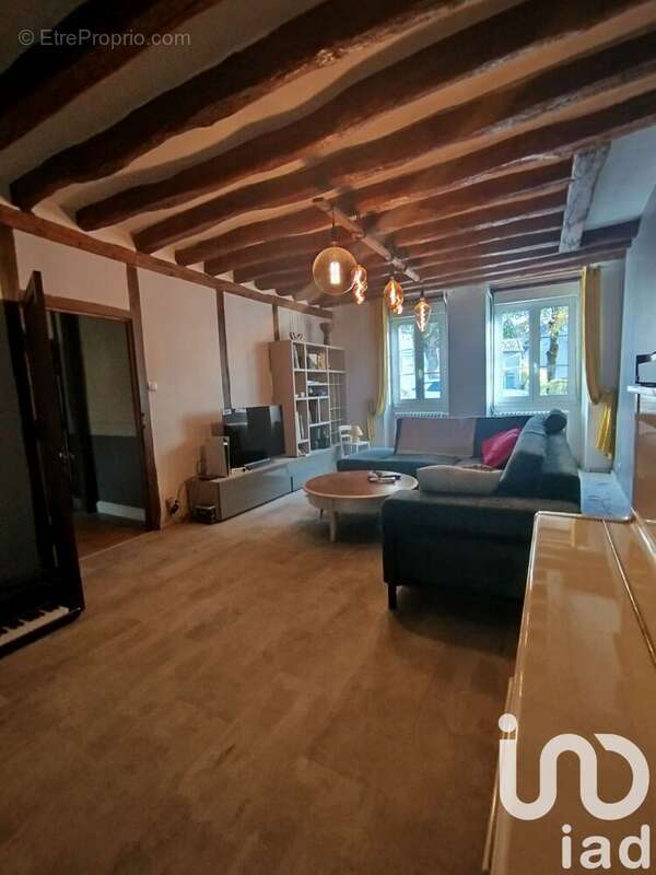 Maison 279 m² à Binas  - photo 5