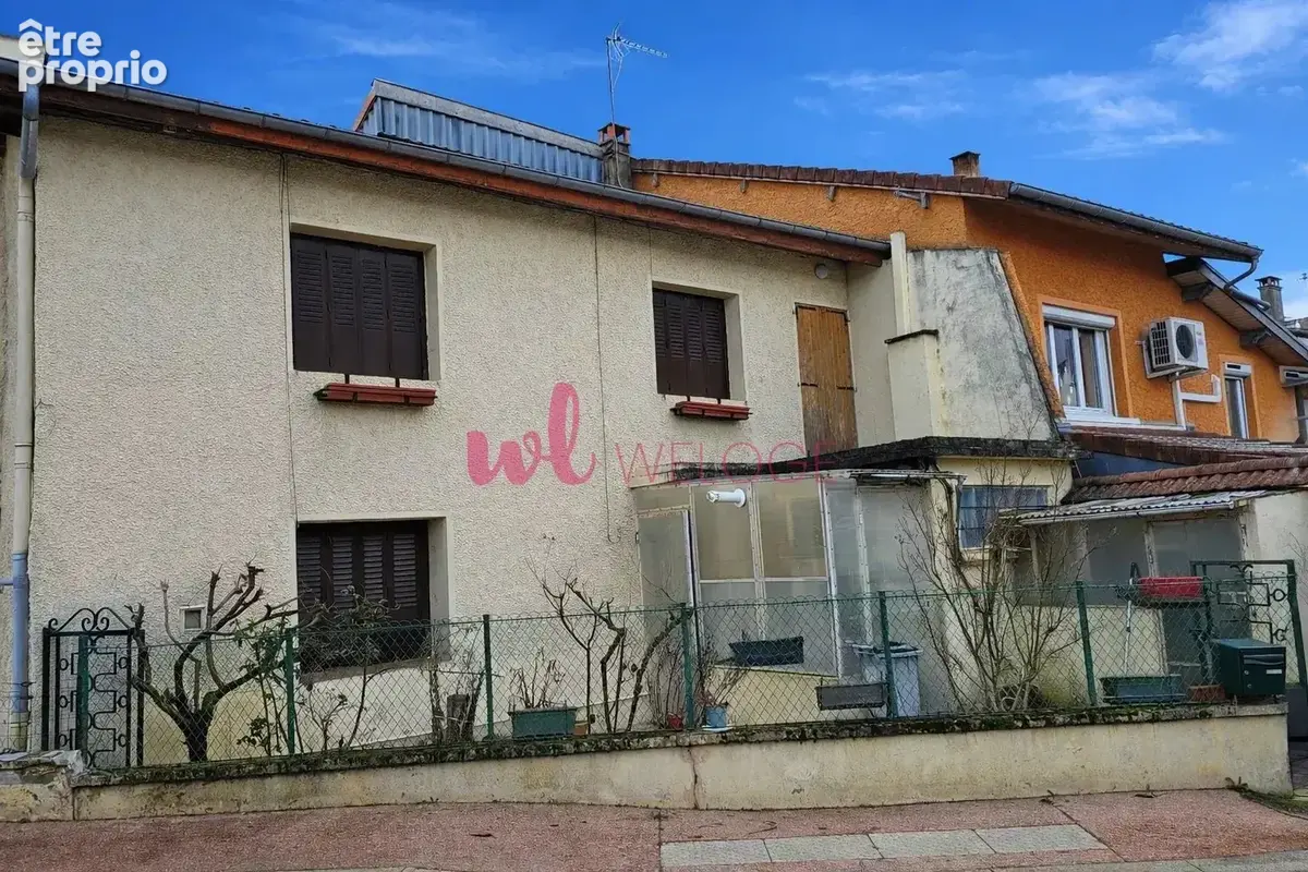 Maison de village avec cour – 2 grandes chambres, jardin et grand garage à proximité - photo 2