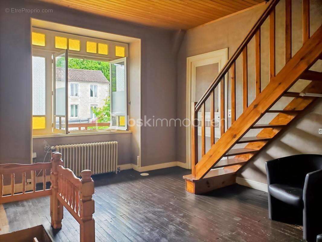 Maison à CHEF-BOUTONNE