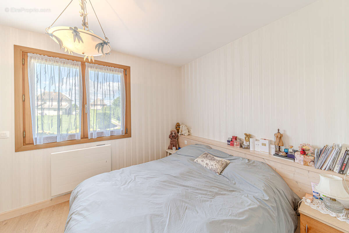 Maison à LES AVENIERES