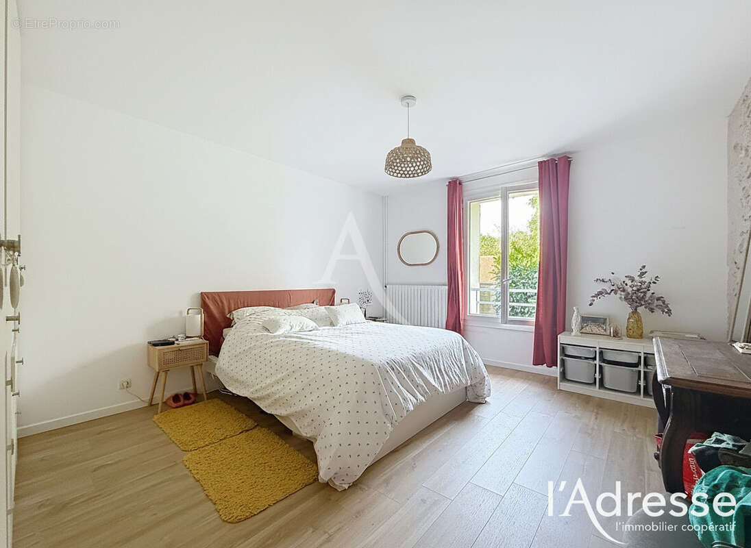 Maison ancienne rénovée de plain-pied à Saint-Avertin, Proche bourg - photo 6