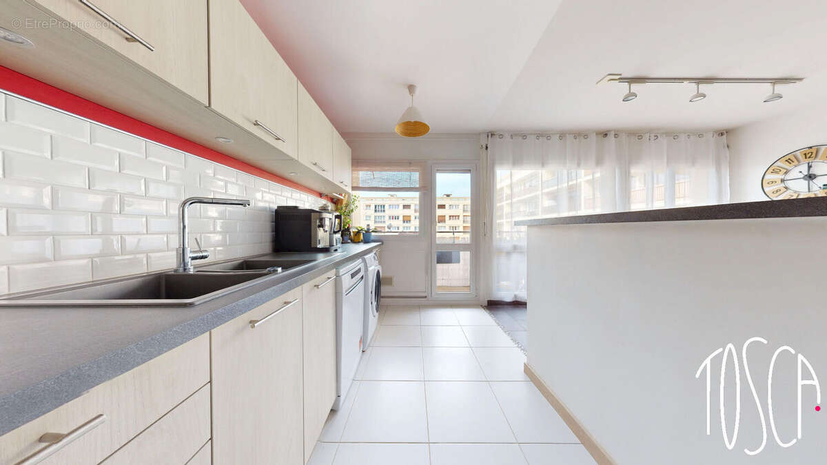 Appartement à THIAIS