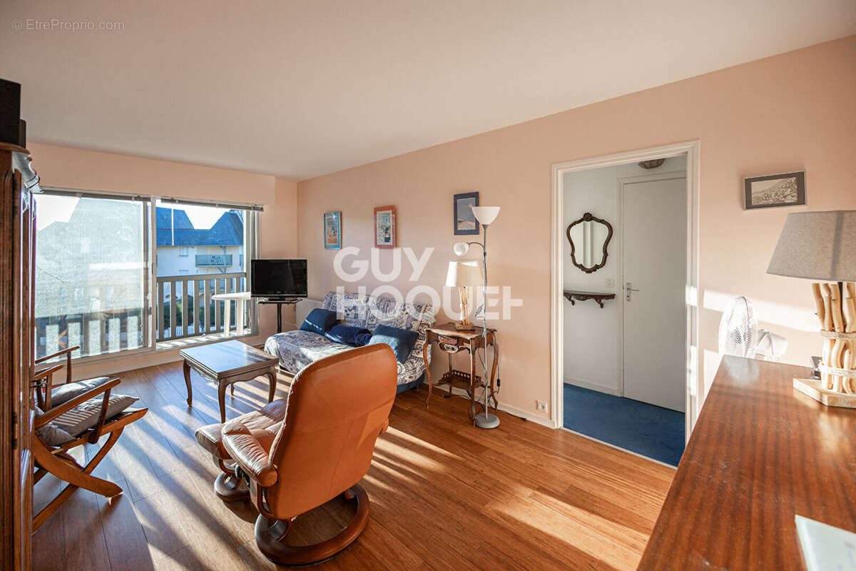 Appartement à TOURGEVILLE