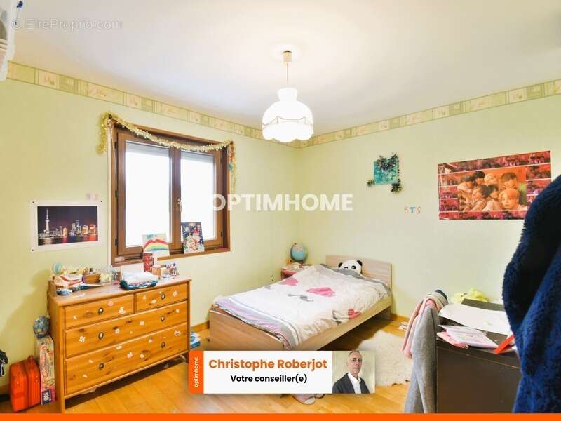 Maison à OUROUX-SUR-SAONE