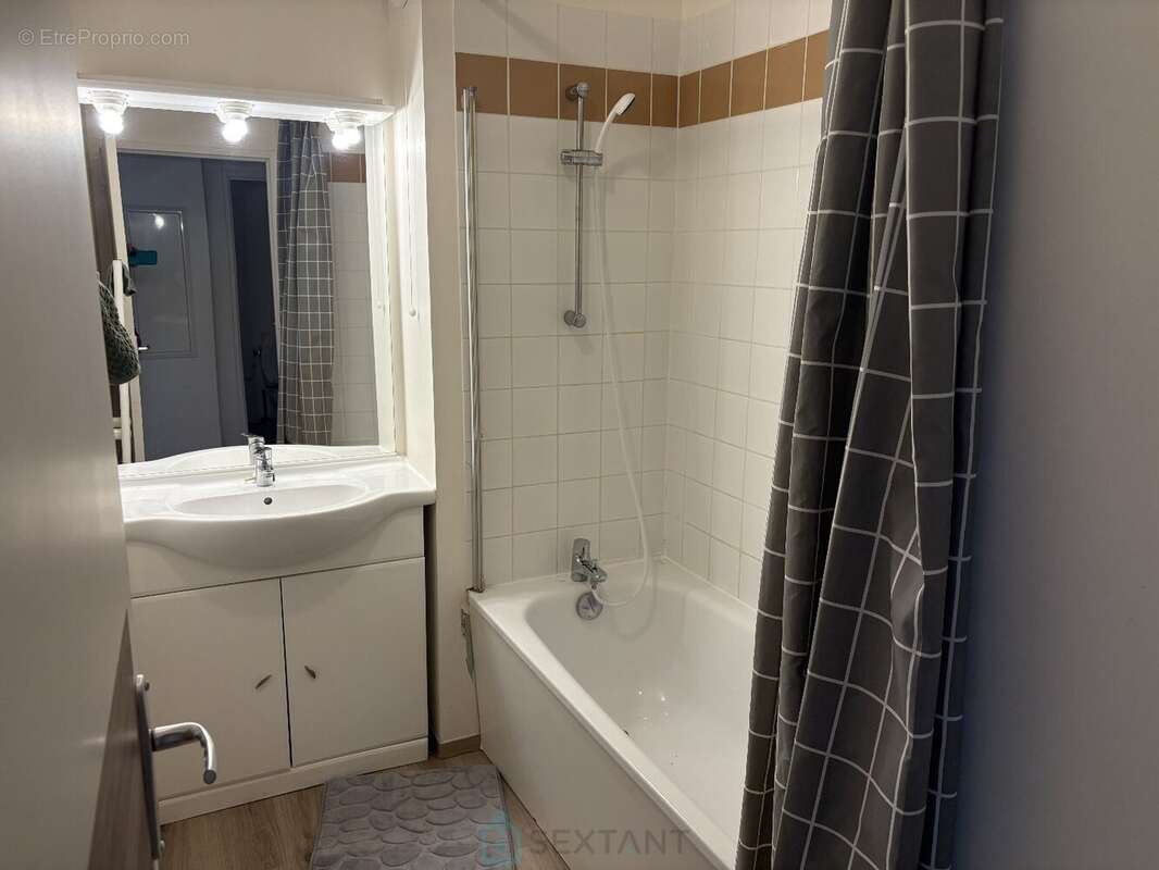 Appartement à EQUEMAUVILLE