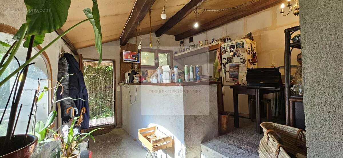 Maison à LE COLLET-DE-DEZE