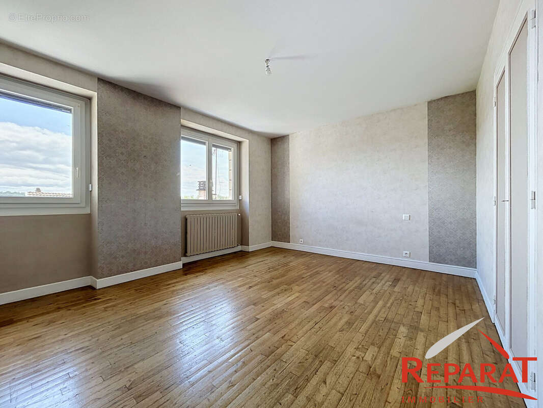 Appartement 90 m² à Brive-La-Gaillarde  - photo 4