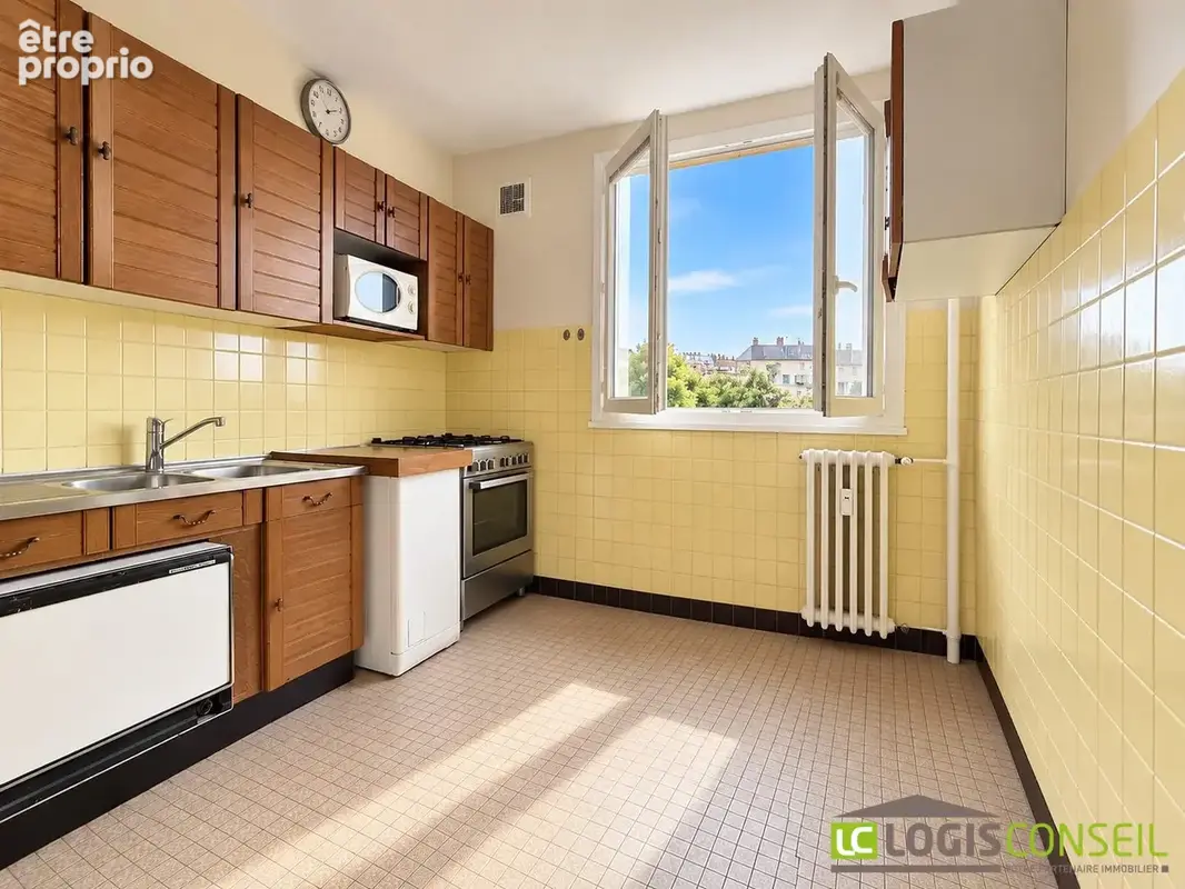 Appartement 4 pièces 67 m² à vendre à Chatillon (92320) - photo 4