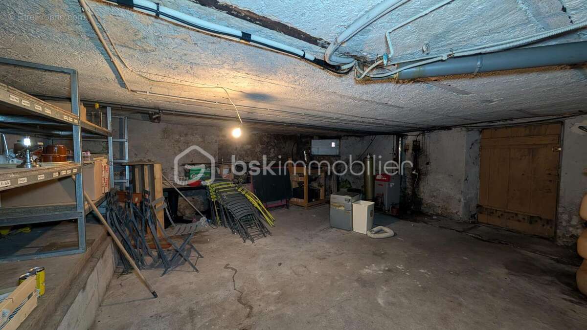 Commerce à VEXAINCOURT