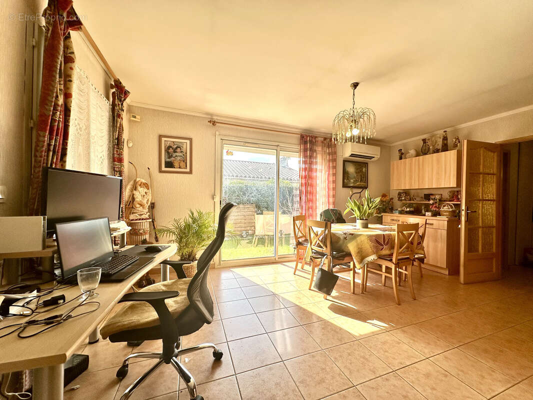 Maison à VILLENEUVE-DE-LA-RAHO