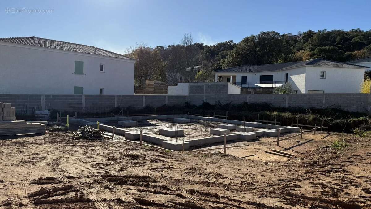 Maison à SANTA-LUCIA-DI-MORIANI