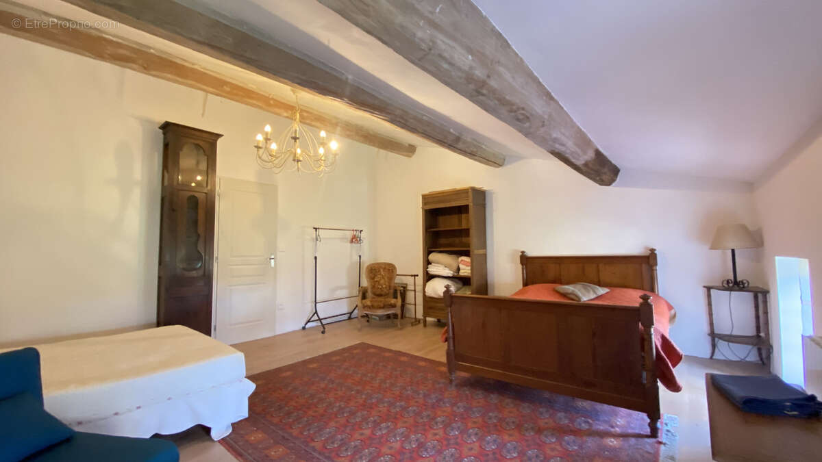 Maison à BOUTENAC-TOUVENT