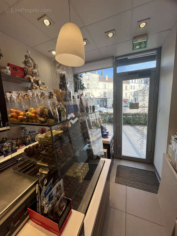Commerce 19 m² à Charenton-Le-Pont  - photo 2