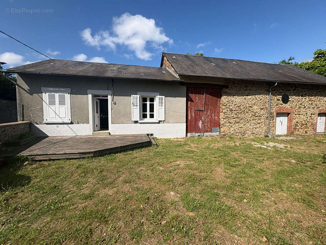 Maison à CHATEAUNEUF-LA-FORET