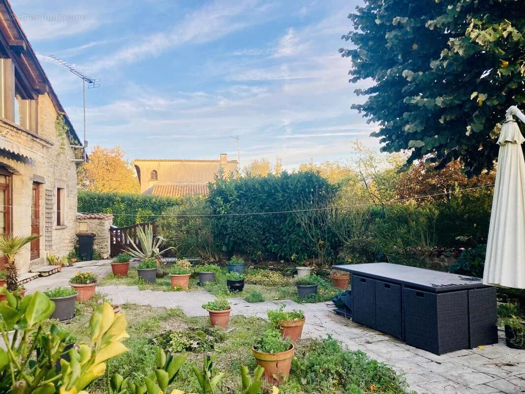 Maison à MAINE-DE-BOIXE