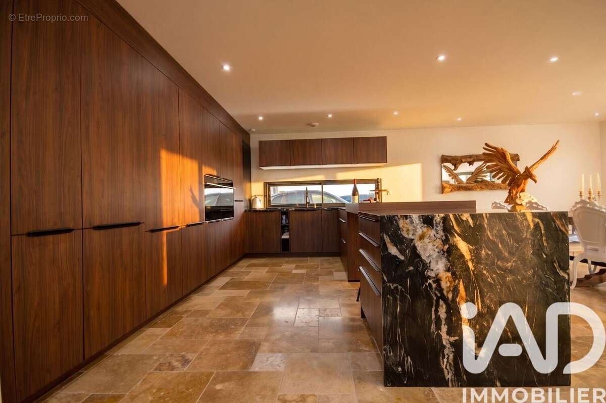 Photo 3 - Maison à VERSONNEX