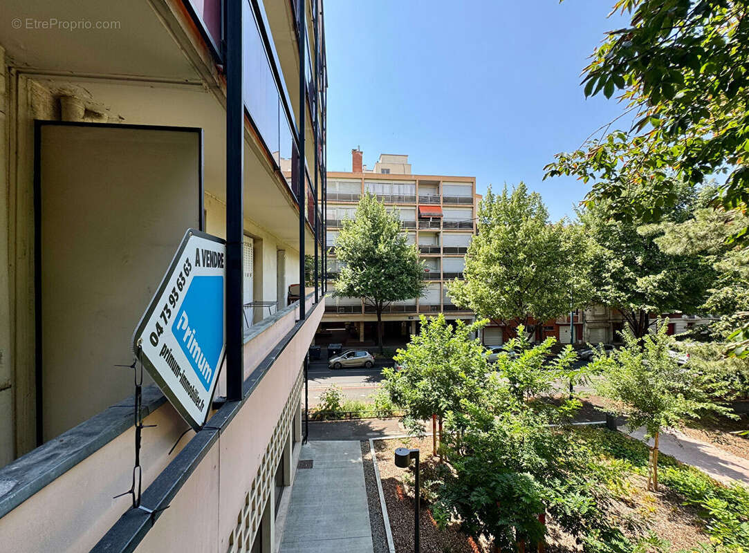 CLERMONT-FERRAND / Appartement à vendre quartier Les Salins de 84 M2 avec balcon ! - photo 13