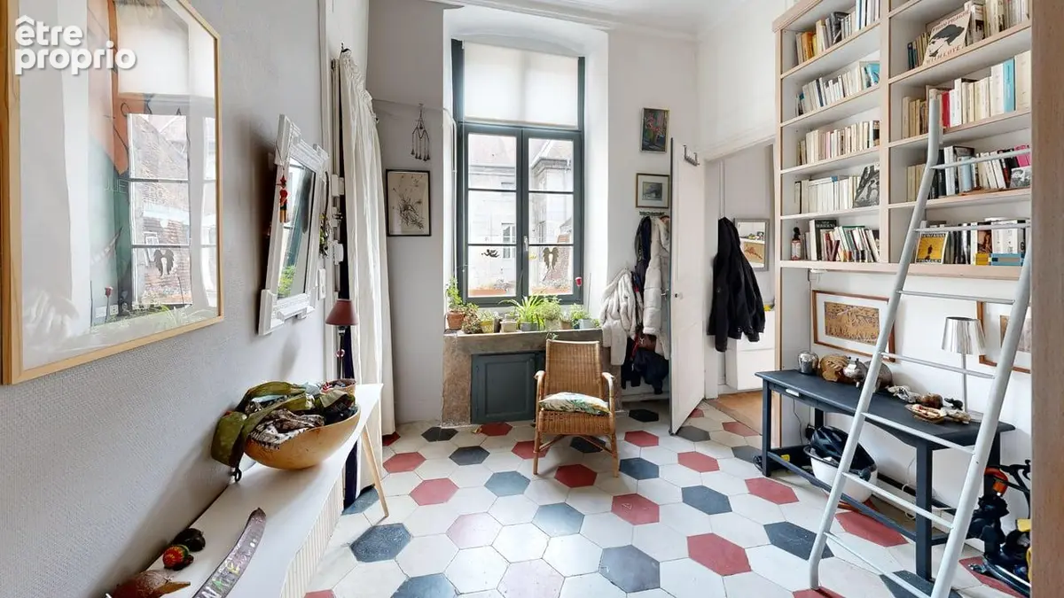 Préfecture : appartement de 72 m2 sur cour intérieure - photo 9