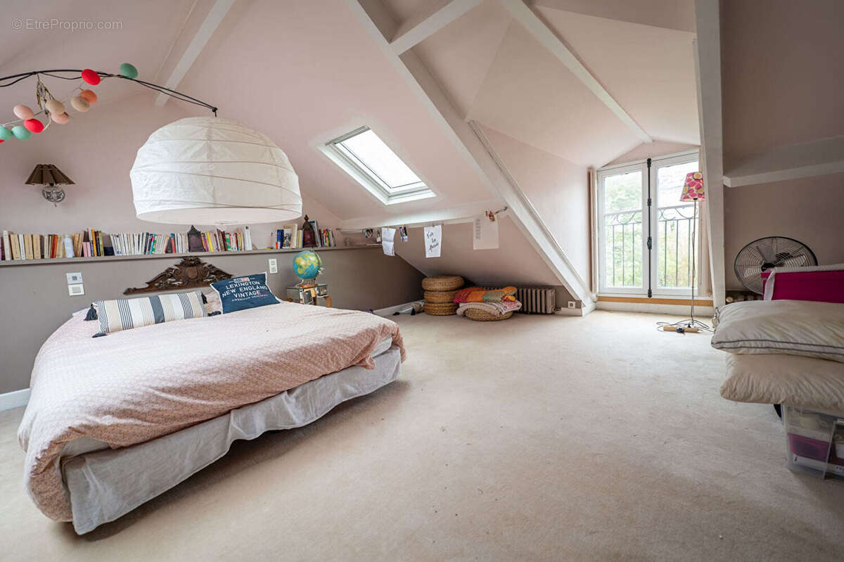 Belle maison de caractère à proximité immédiate de la place Canclaux - photo 9
