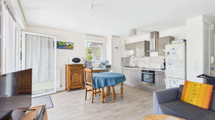 Appartement 57 m² à Plescop  - photo 50