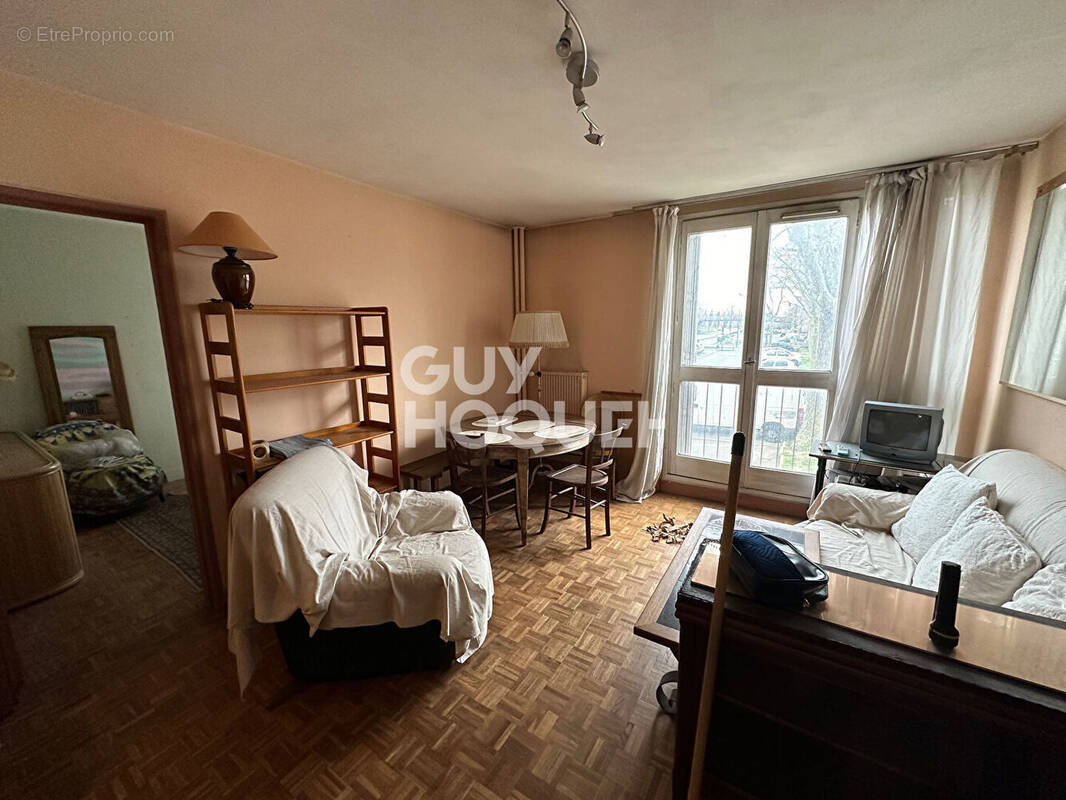 Appartement à LES ULIS