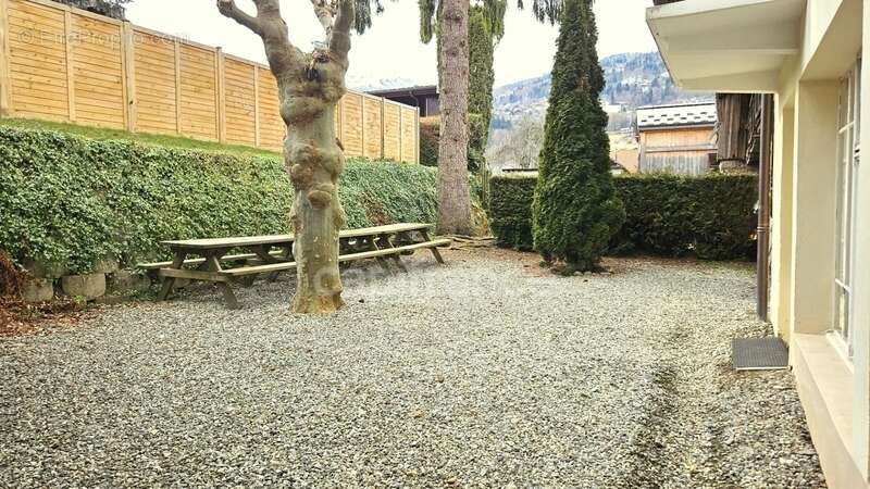 Commerce à SAINT-GERVAIS-LES-BAINS