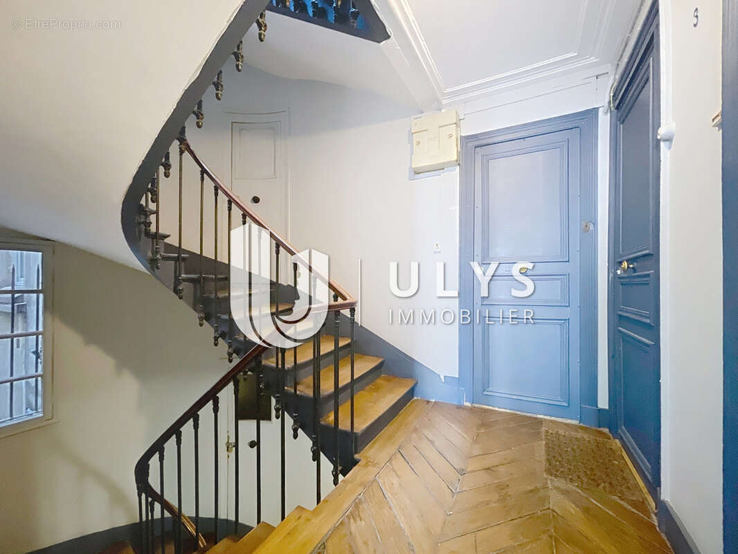 Appartement à PARIS-10E