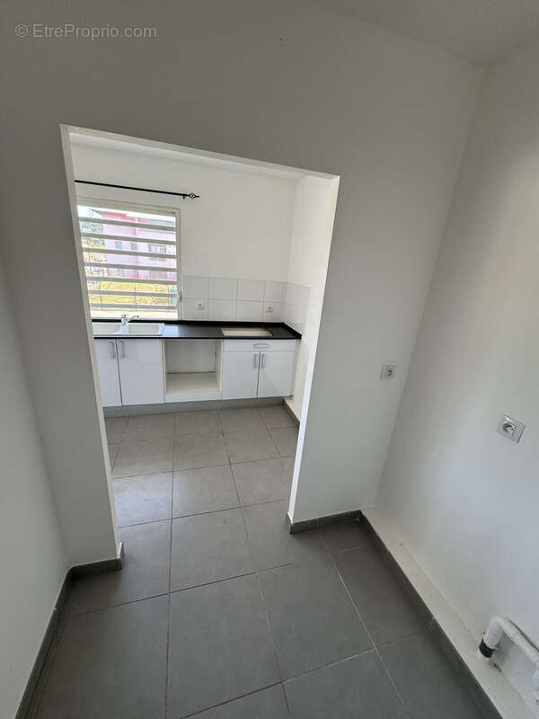 Appartement type T2 secteur Montabo - photo 6
