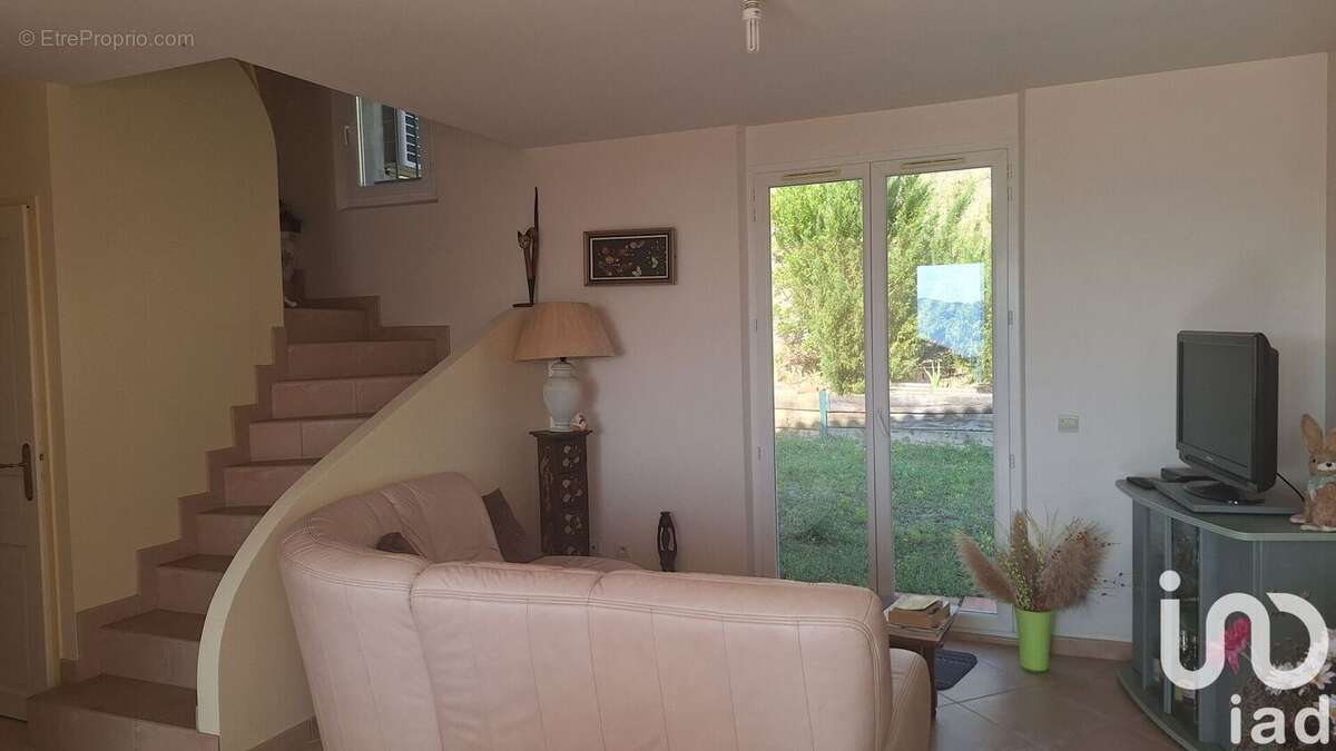 Maison 100 m² à Montbolo  - photo 9