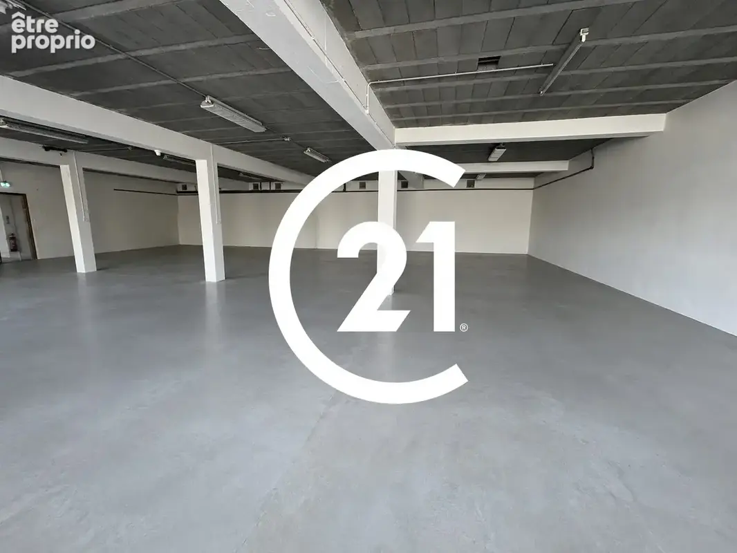 Commerce 740 m² à Valence  - photo 9