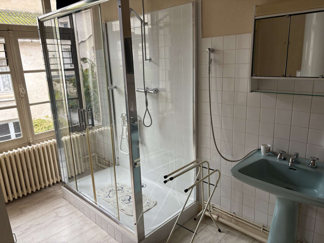 Maison à CHATELLERAULT