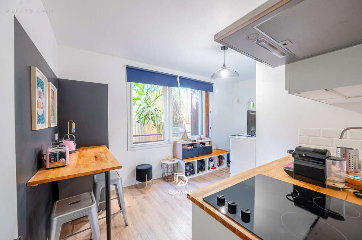 Appartement à MARSEILLE-1E