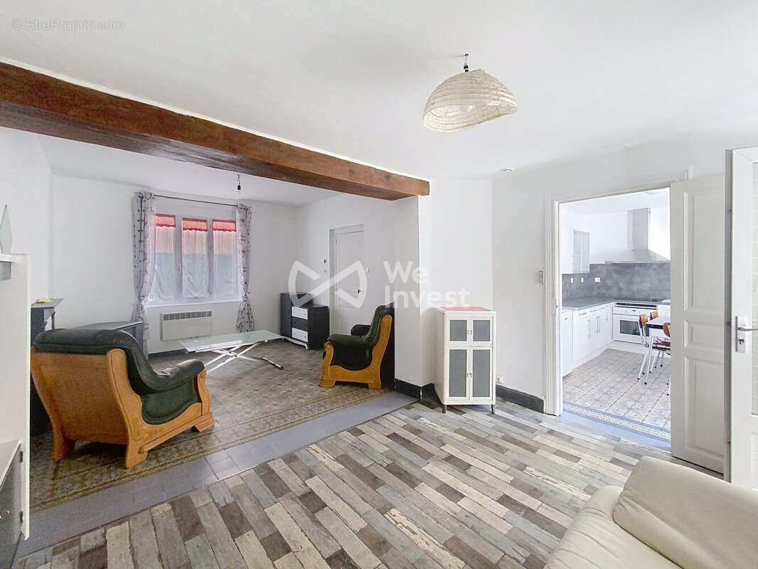 Maison à AULNOYE-AYMERIES