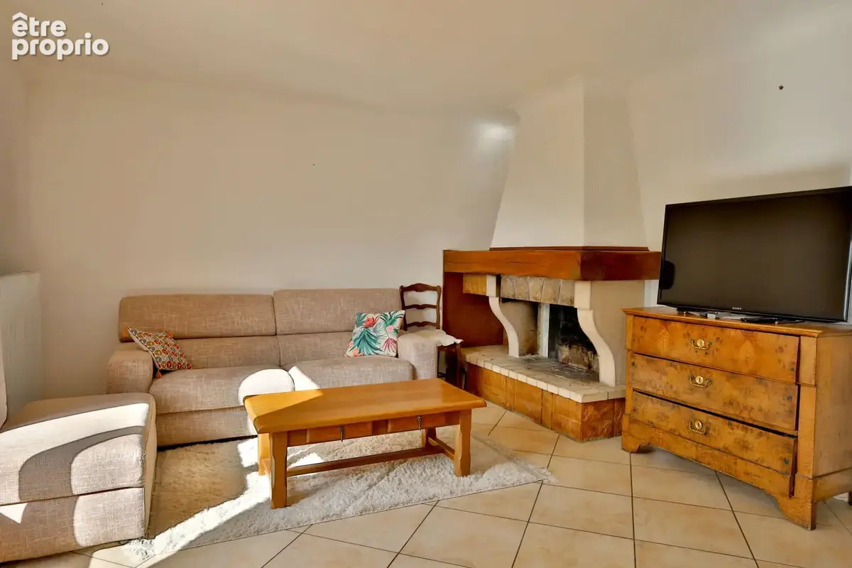 Maison Type 5 - 113,66 m2 habitables - Terrain 3018m2 - Piscine - photo 7