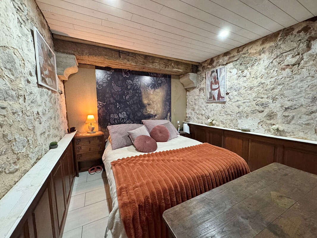 Appartement à L'ETANG-BERTRAND