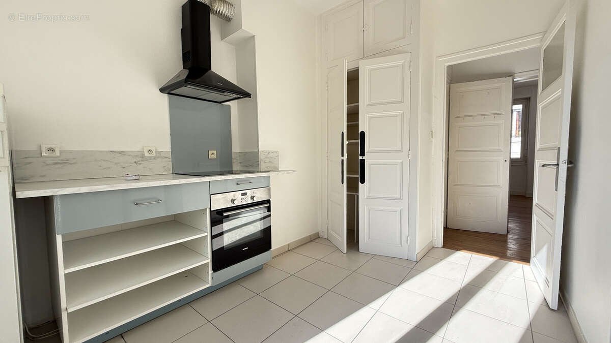Appartement T4 lumineux centre-ville Clermont-Ferrand - photo 15