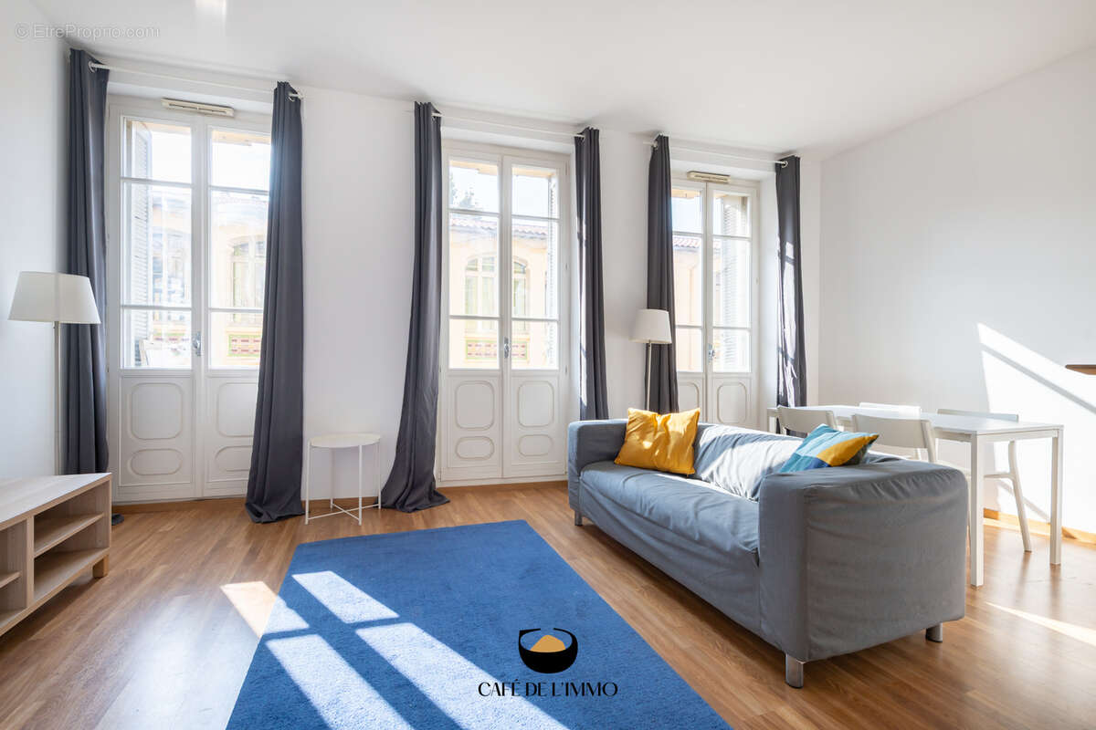 Appartement à MARSEILLE-2E