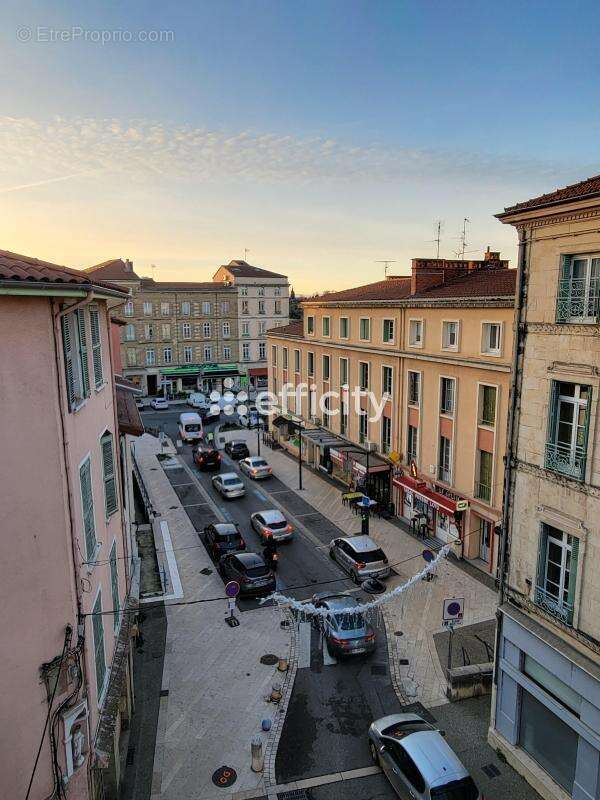 Appartement à BOURG-DE-PEAGE