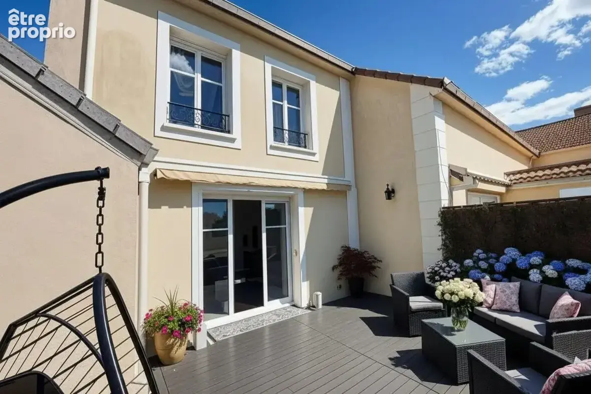 Appartement à BAILLY-ROMAINVILLIERS