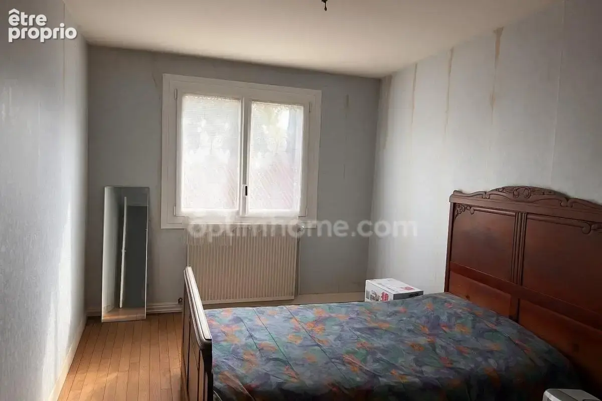 Immeuble de rapport à vendre à CHATEAUPONSAC (Haute-Vienne) - 2 Appartements Type F3 - 4 Garages - photo 13