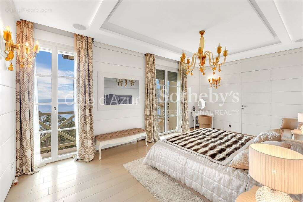 Maison à ROQUEBRUNE-CAP-MARTIN