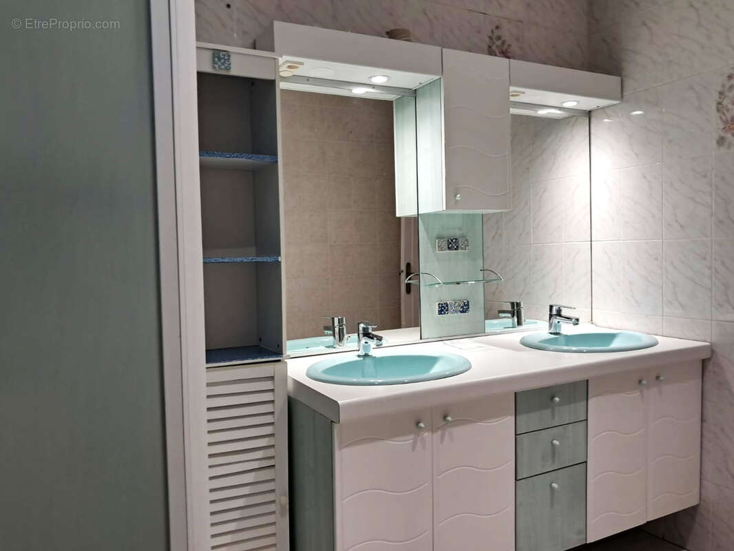 Maison à ESPONDEILHAN