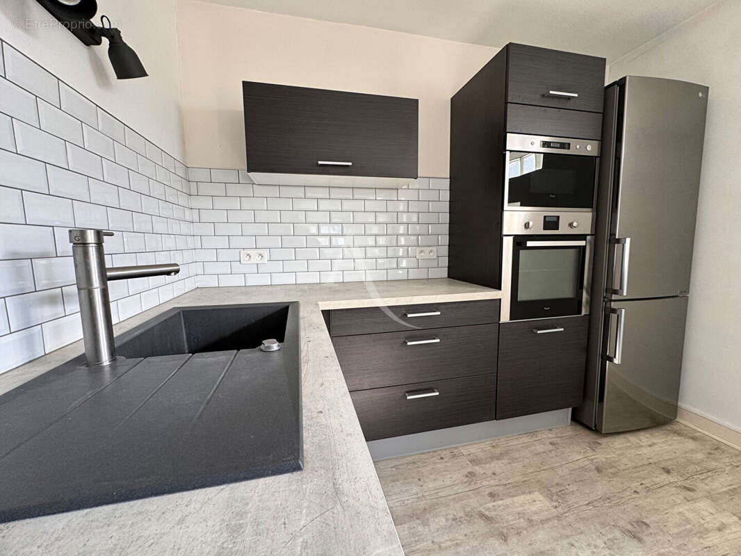 Appartement Clermont Ferrand - Appartement lumineux avec deux balcons plein sud, à deux pas du centre-ville - 88.23 m2 - photo 3
