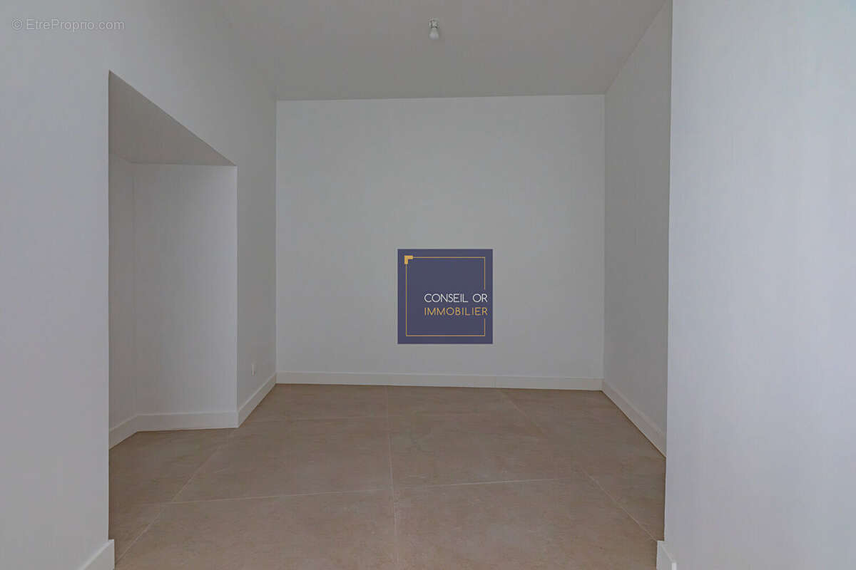 Appartement à SAINT-GENIS-LAVAL